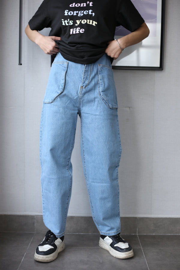 Cargo Pocket Light Blue Mom Fit Style Denim Jeans